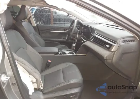 2025 Toyota Camry Xle из США, поврежденный, VIN 4T1DAACK9SU570832